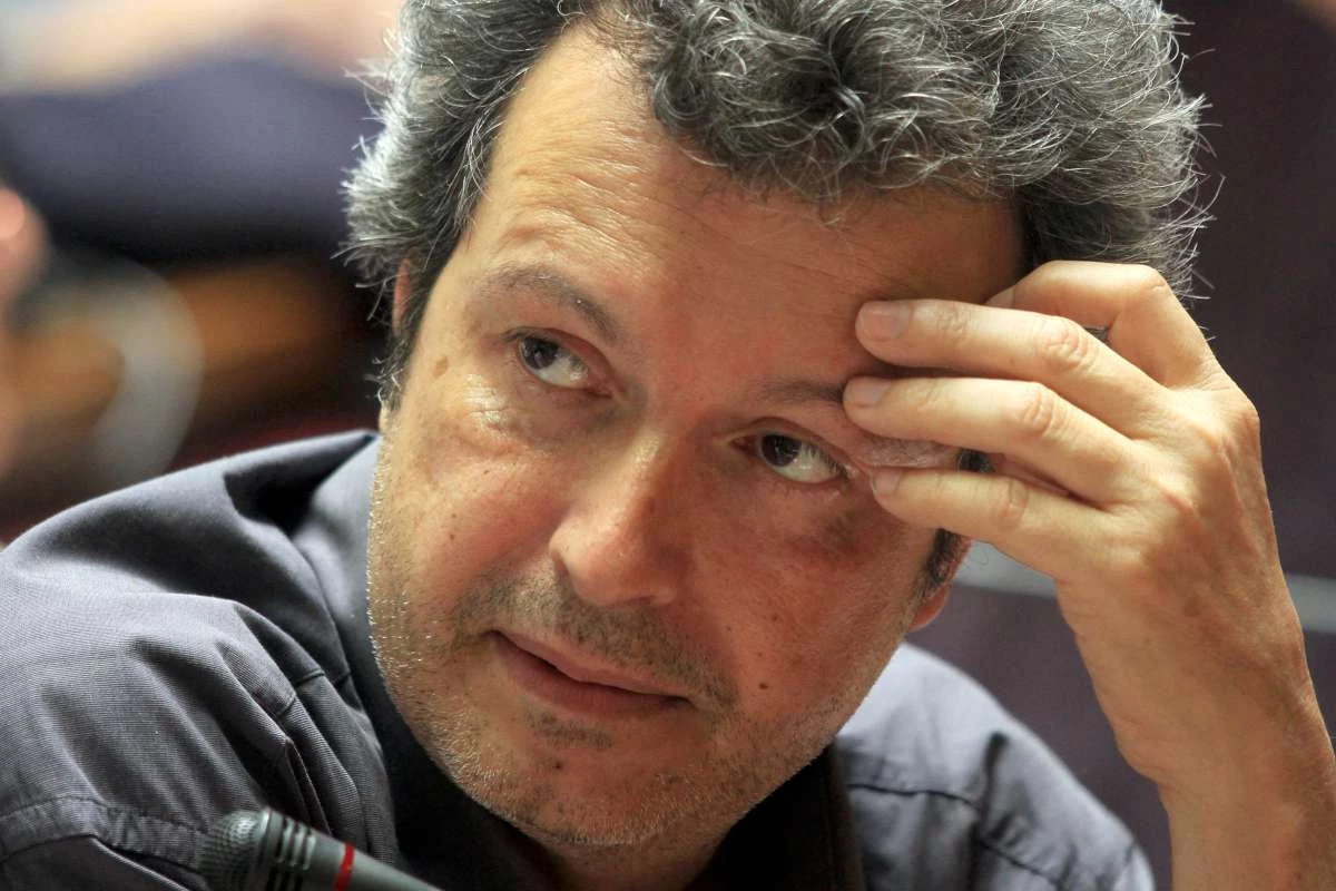 Απάντηση από Τατσόπουλο σε Τσίπρα: «Οι γιγαντόσωμοι συμπαθούν ή αποστρέφονται τα απολειφάδια αναλόγως με τα εκάστοτε πολιτικά τους συμφέροντα»